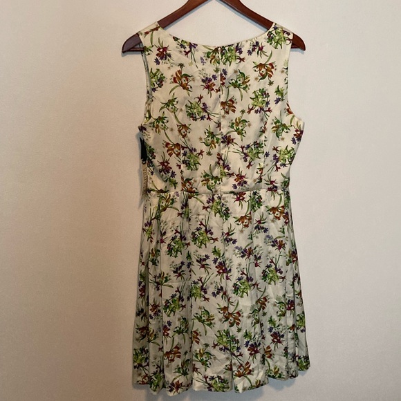 NWT- BB Dakota ‘Nydia Dress’, size 10 - Picture 6 of 16